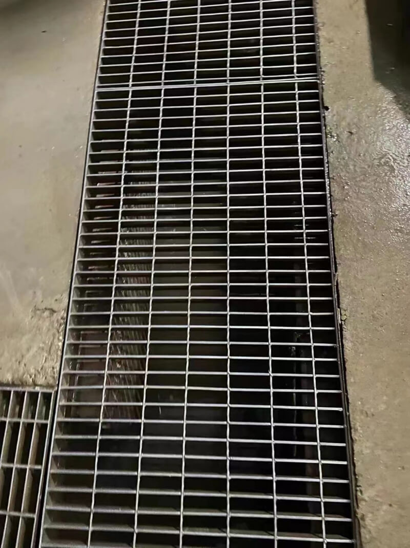 taurus Steel Drain Grates cases