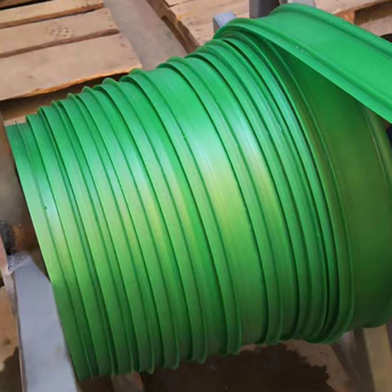 Taurus thumb Plastic Yard Edging