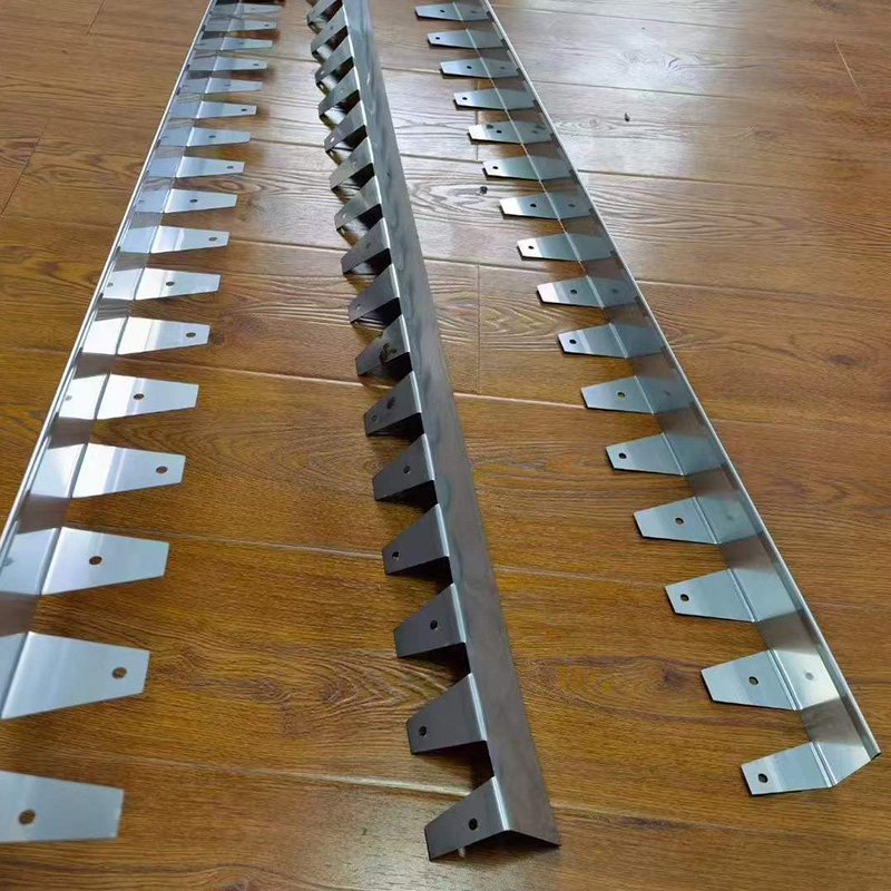 Taurus thumb Steel Grass Edging