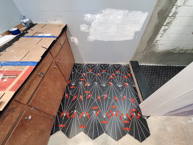 Taurus thumb Thick Tile Leveling System