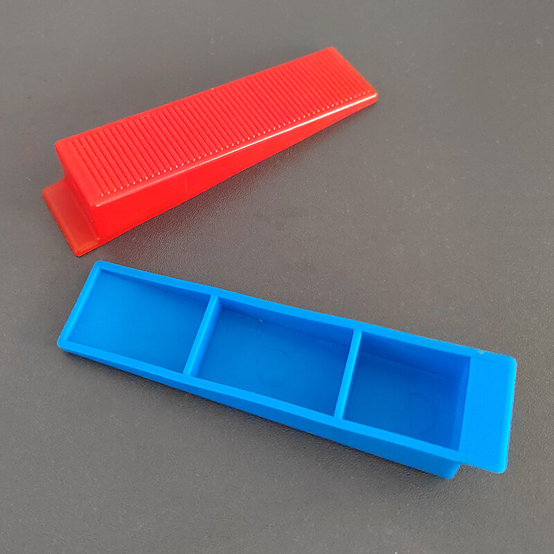 Taurus thumb Tile Spacer Wedge System