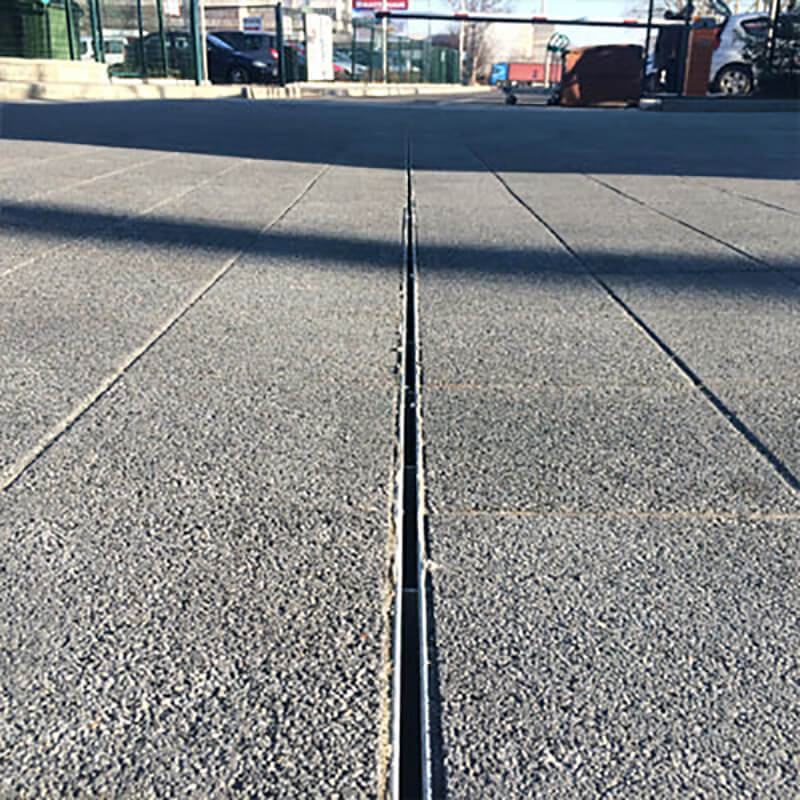 Taurus thumb Slot Drainage