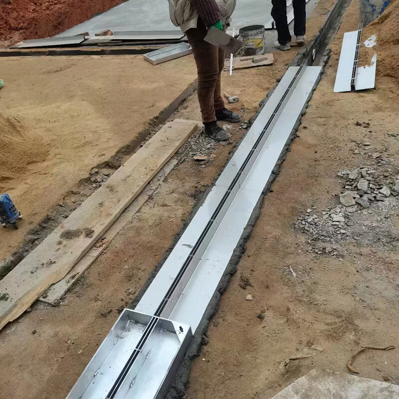 Taurus thumb Slot Drainage