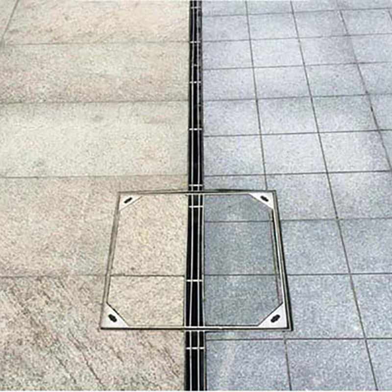 Taurus thumb Slot Channel Drain