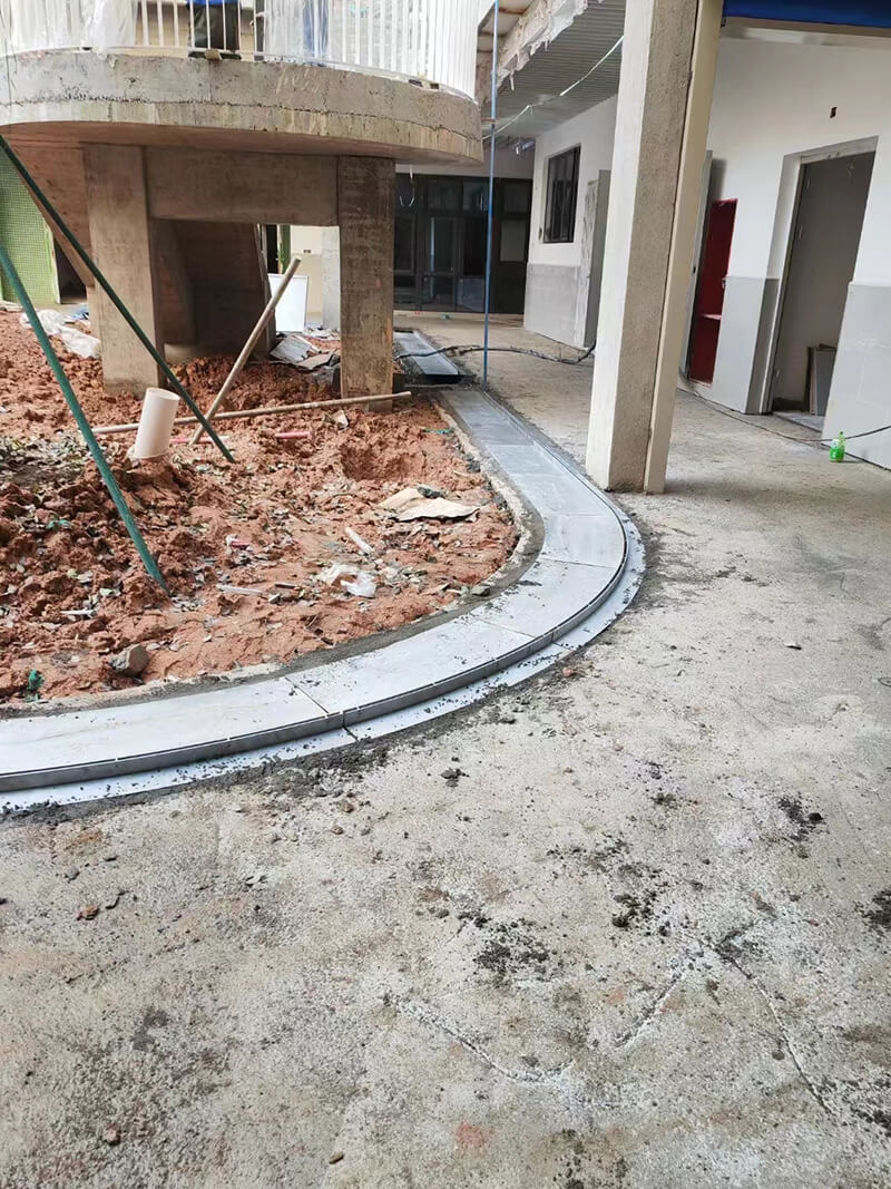 Taurus thumb Stainless Steel Slot Drains