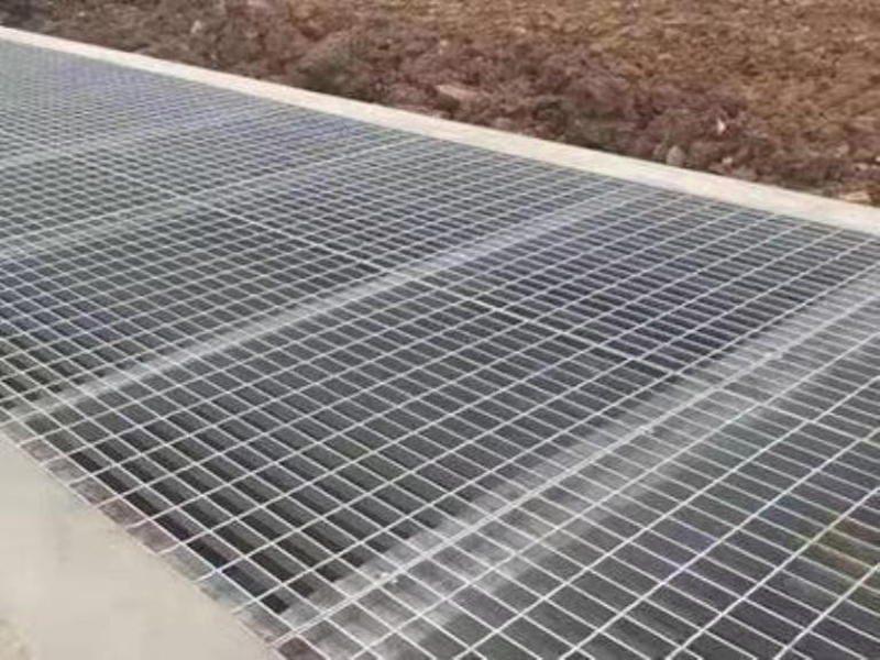 Taurus thumb Steel Trench Drain Grates