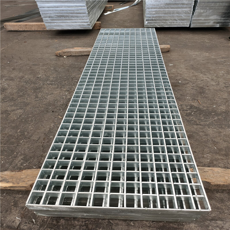 Taurus thumb Steel Trench Grate