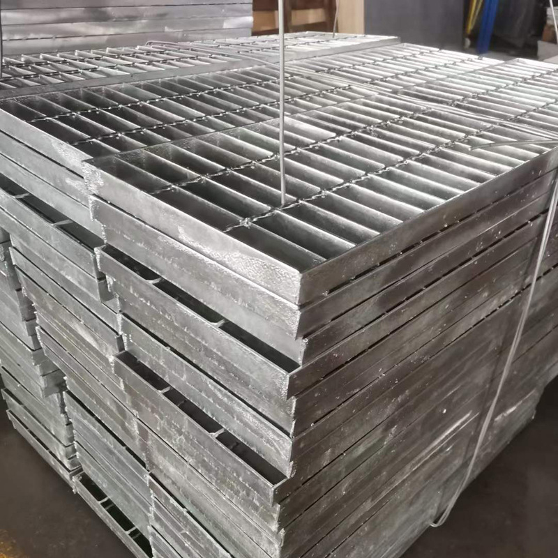 Taurus thumb Steel Trench Grate