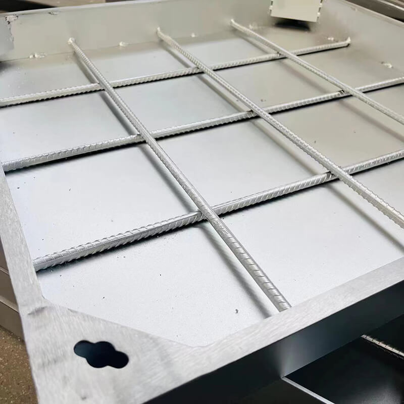 Taurus thumb 304 Stainless Steel Invisible Access Manhole Cover