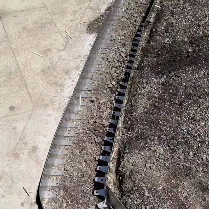 Taurus thumb Steel Paver Edging