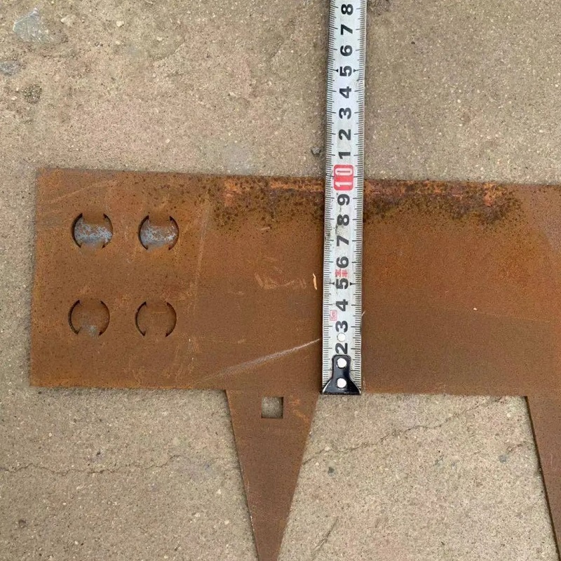 Taurus thumb Metal Garden Bed Edging