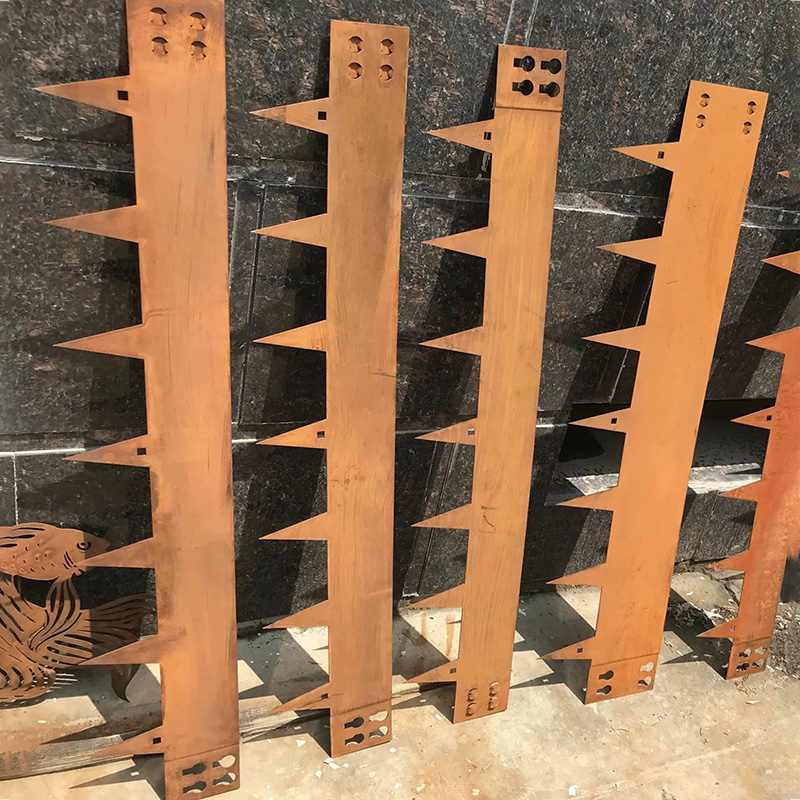 Taurus thumb Metal Garden Edging