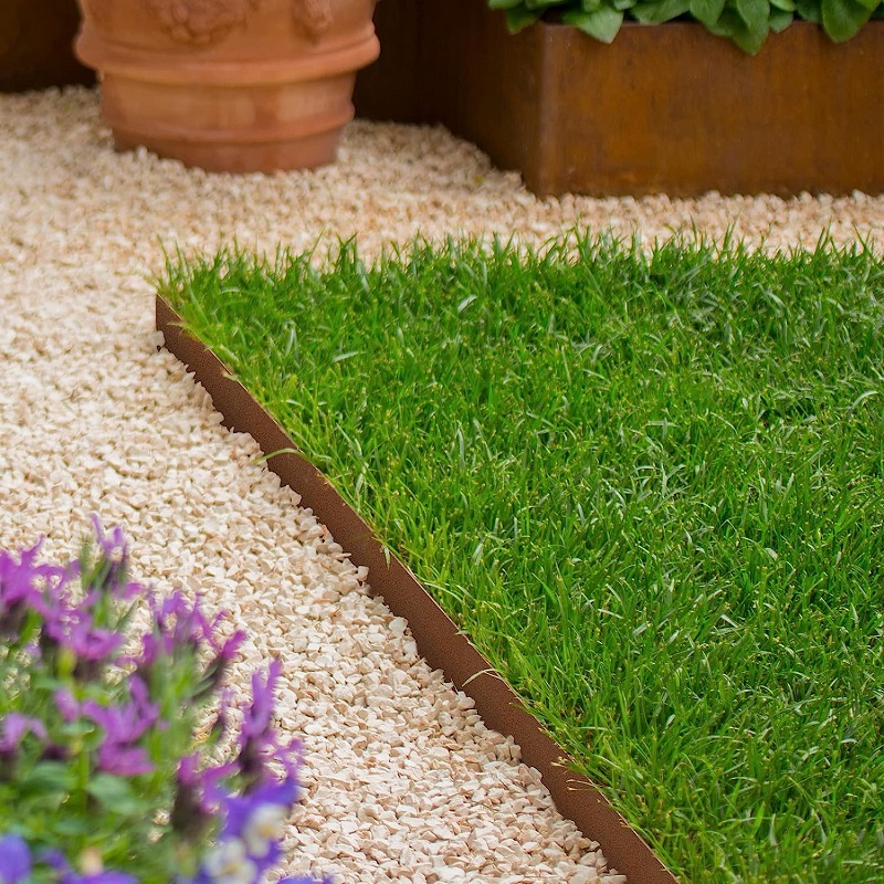 Taurus thumb Rustic Metal Garden Edging