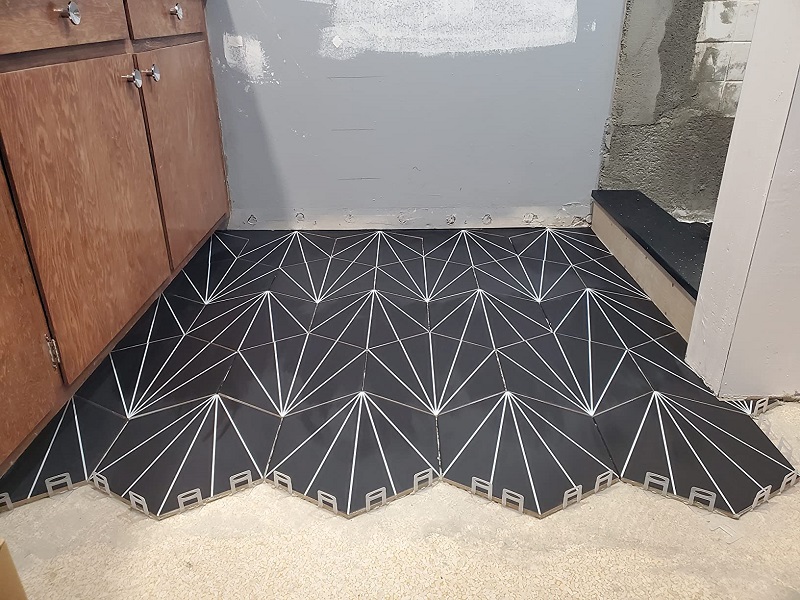 Taurus thumb Leveling Clips For Installing Tile