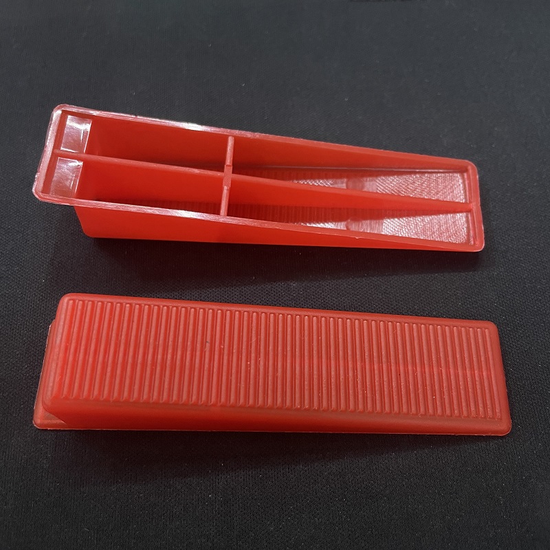 Taurus thumb Red Tile Wedges