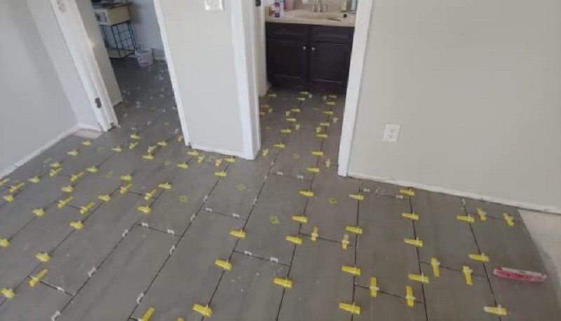 Taurus thumb Tile Leveling System Reusable Wedges