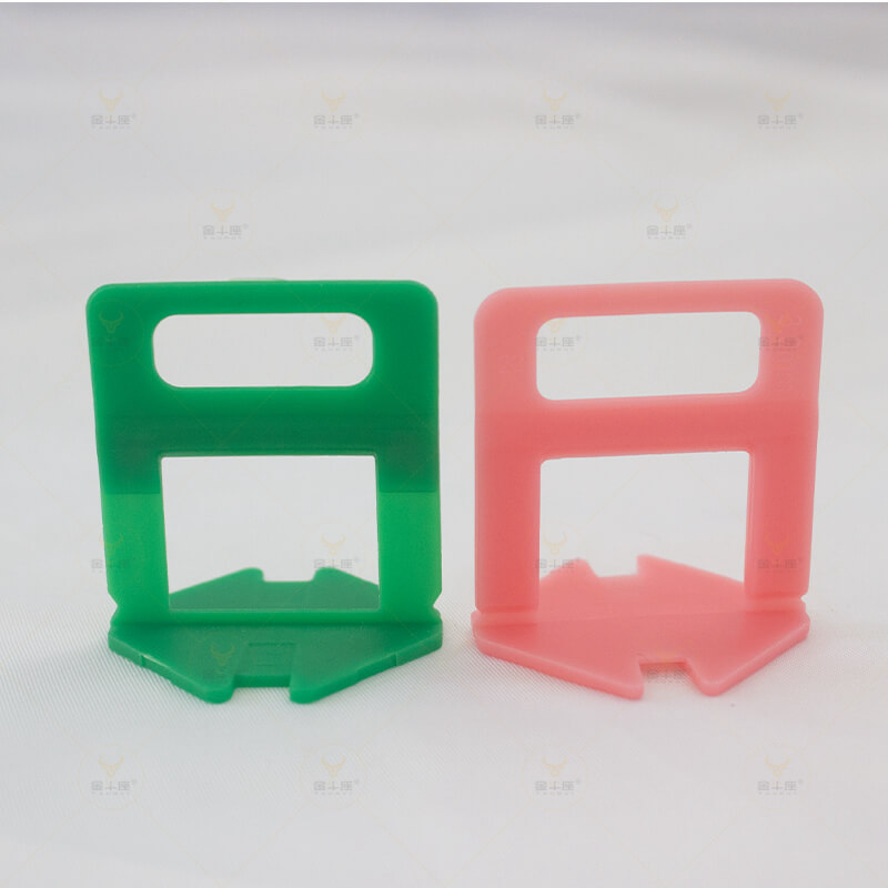 Taurus tile leveling spacer clips