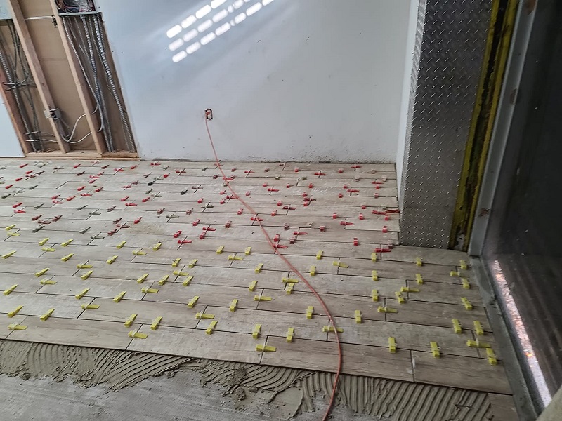 Taurus thumb Tiling Clamps